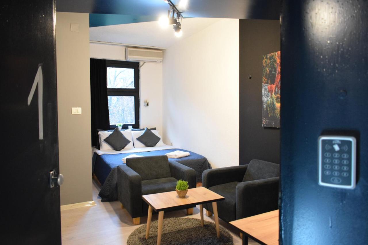 M - Square Private Rooms สโกเปีย ภายนอก รูปภาพ
