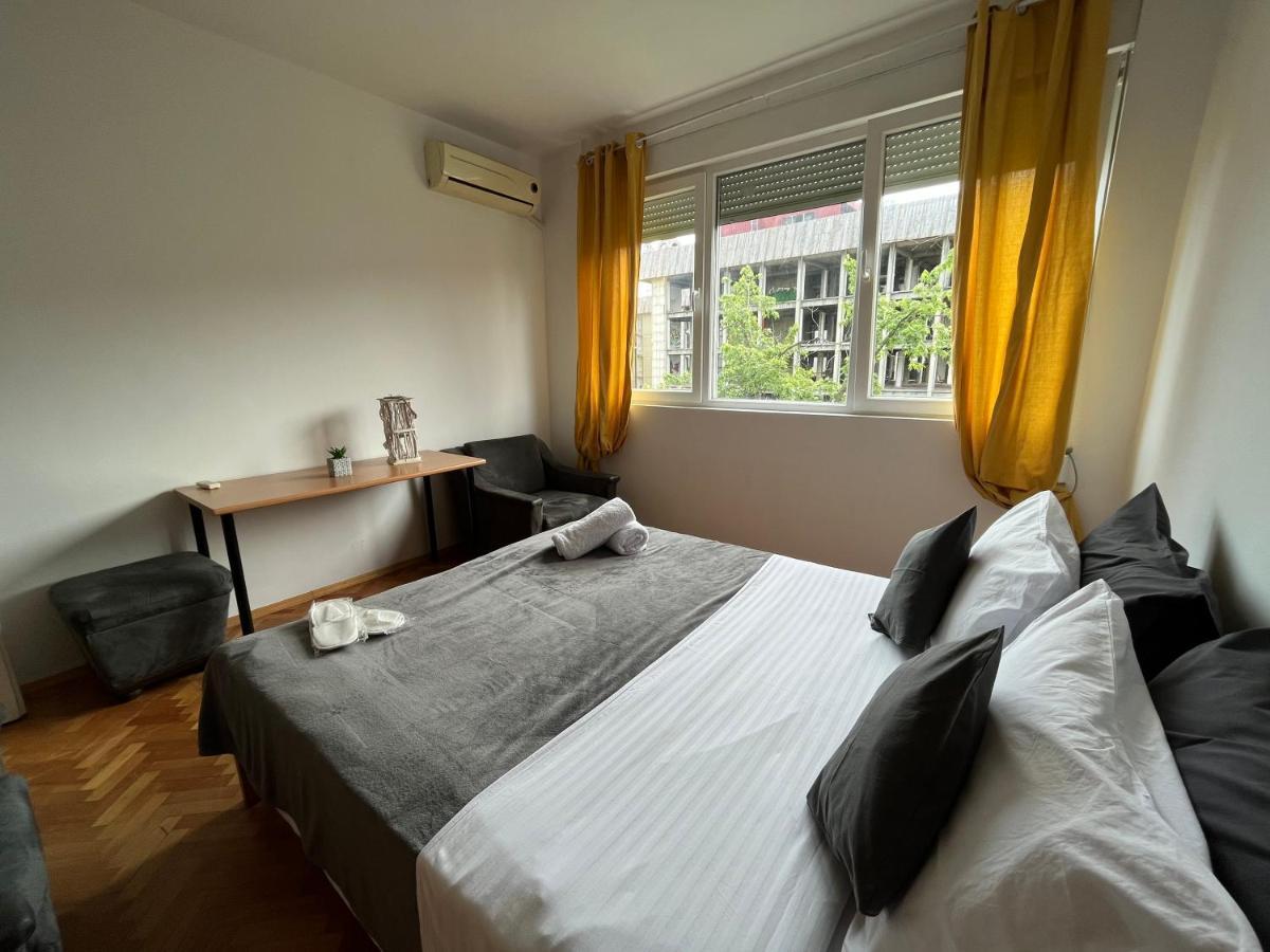 M - Square Private Rooms สโกเปีย ภายนอก รูปภาพ